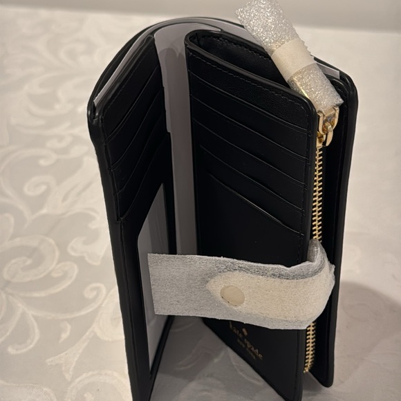 ♠️Kate spade Madison Puffy Heart Medium Bifold Wallet. - Picture 9 of 12